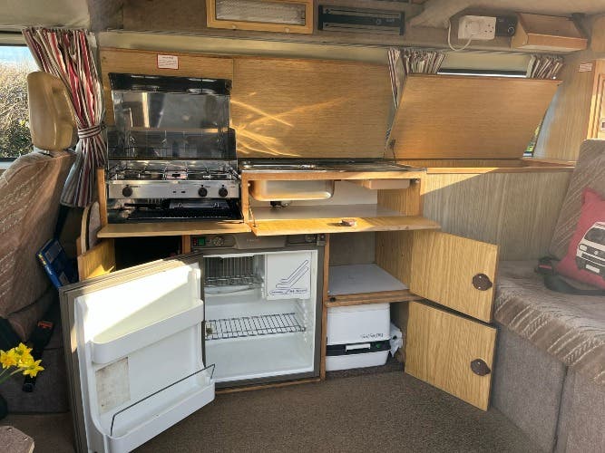 Charlie – VW T25 1.9L petrol - High-Top Auto Sleeper Campervan